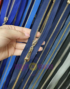 молния металл 100 см,декор темно синий/зол разъем